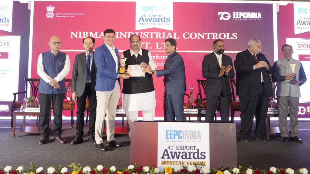 Mr. Vikas Desai, Director of Nirmal Industrial Controls Pvt. Ltd., receiving the EEPC India Western Region Export Performance Award 2022–23 at the award ceremony in Bhopal.